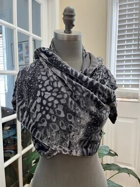Joolay Gray Silk Blend Velvet Burnout Animal Print Lined Shawl Scarf Layer